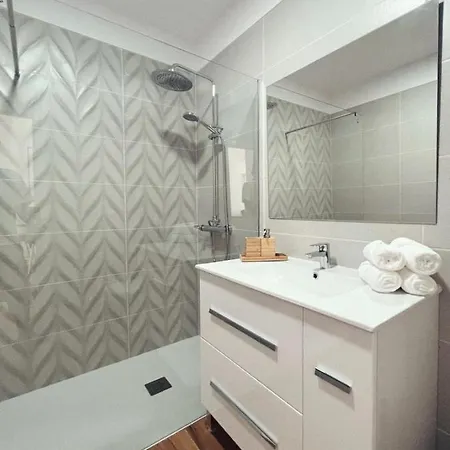 Jasmine Apartment *